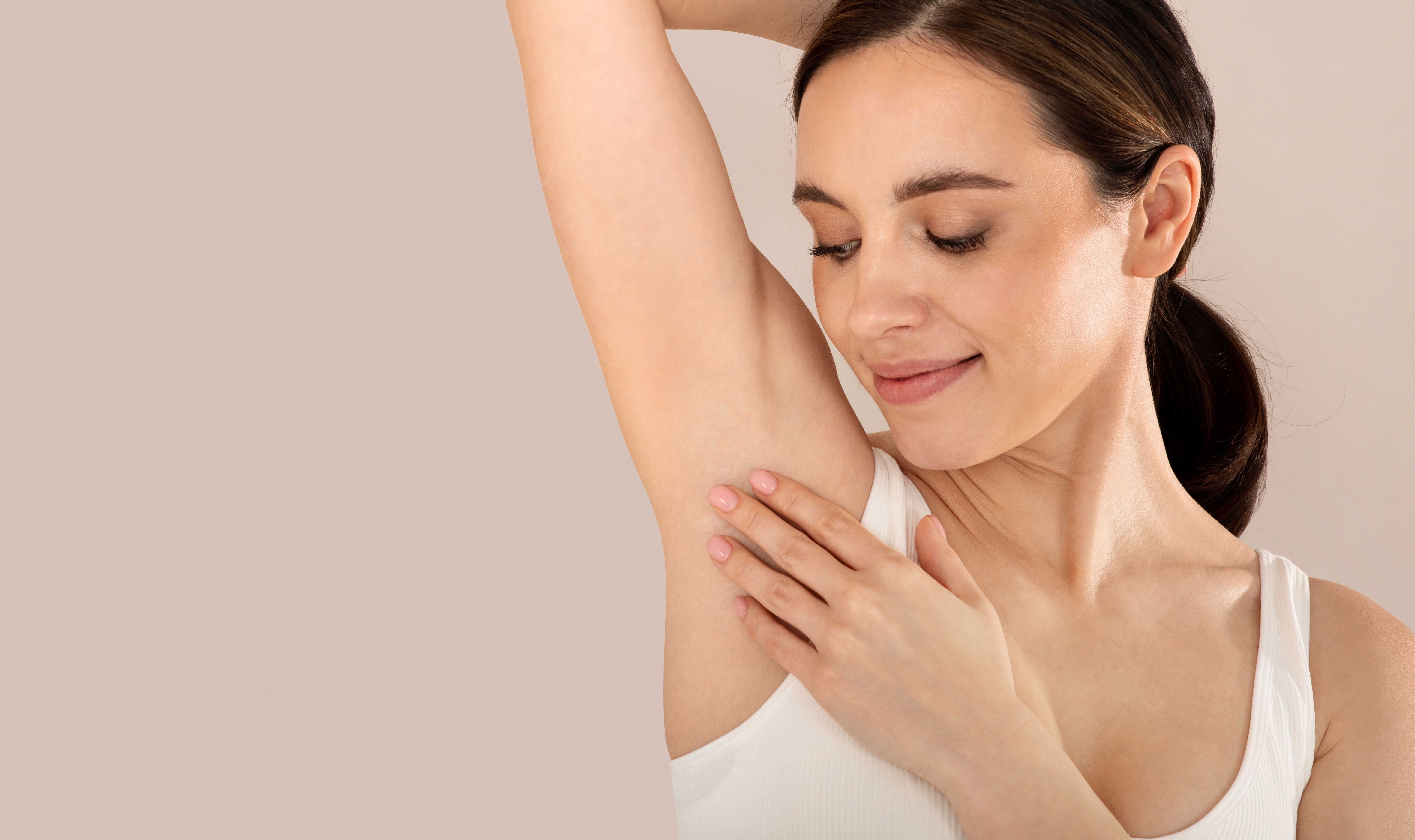 Deodorante clasice vs. naturale - beneficii si diferente Deodorante clasice vs. naturale - beneficii si diferente